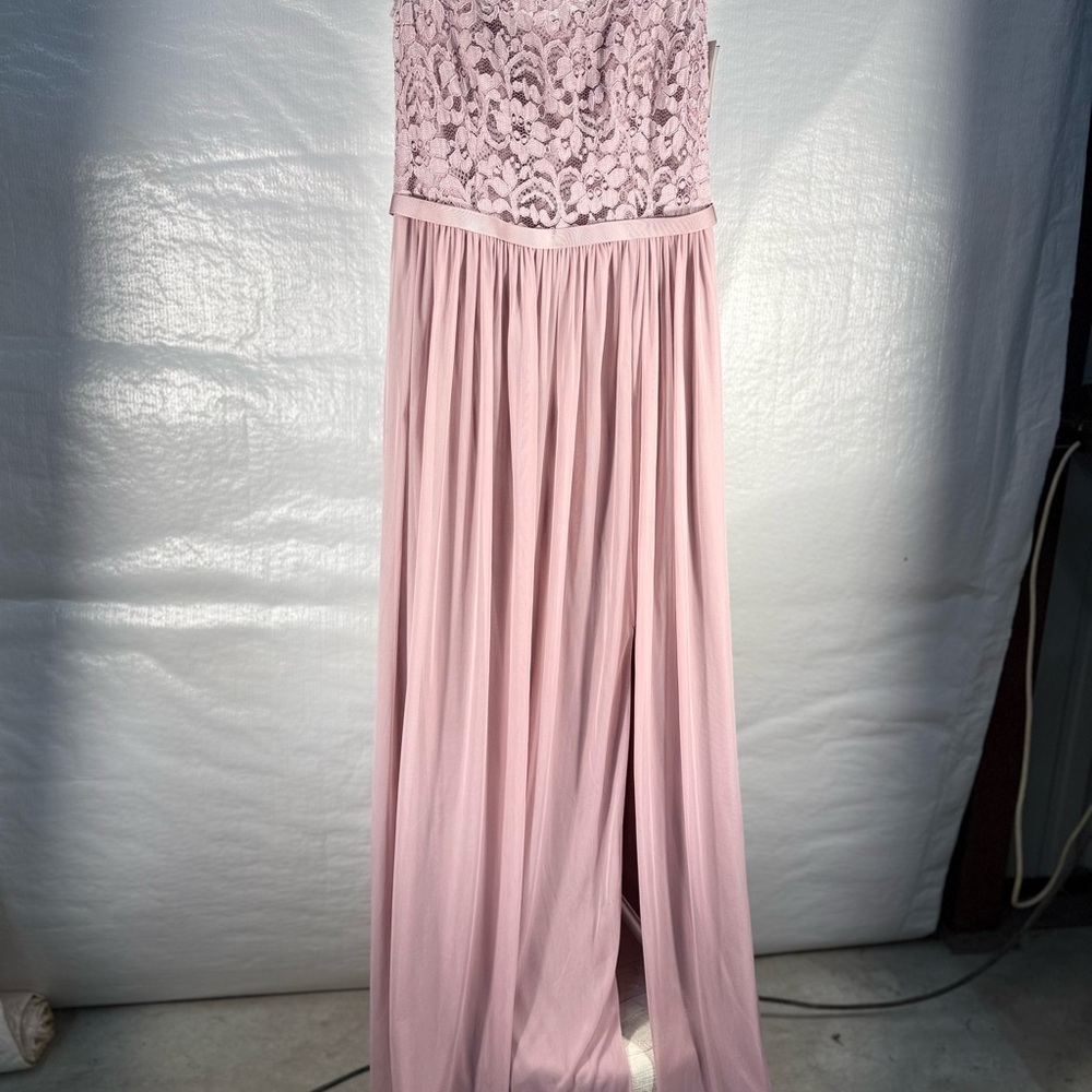 Elegant Lace Bodice Prom Dress in Blush Pink